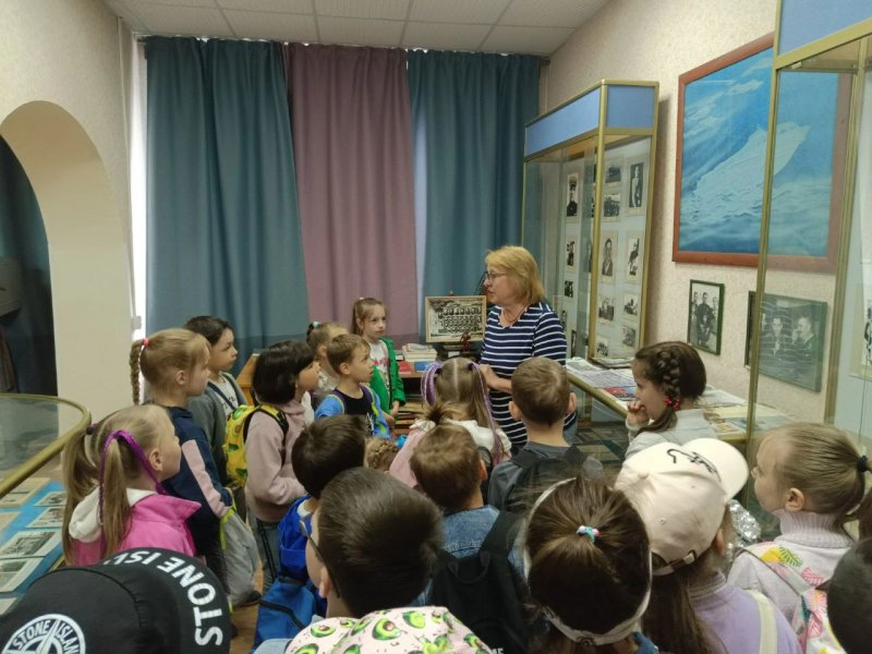 Школьники посетили музей истории Казанского филиала
