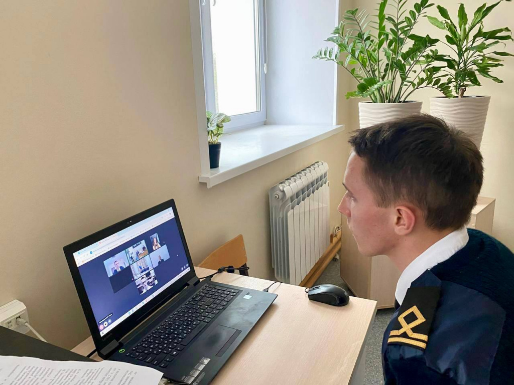 photo_5192986842847380694_y.jpg